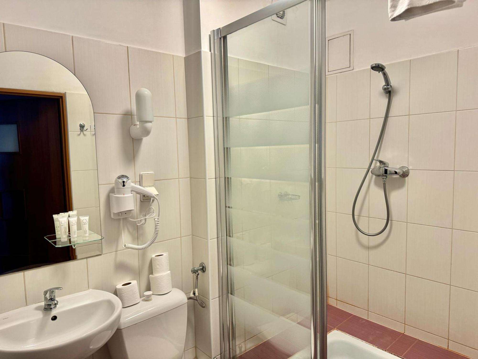 Hotel Echo Cedzyna Zimmer foto